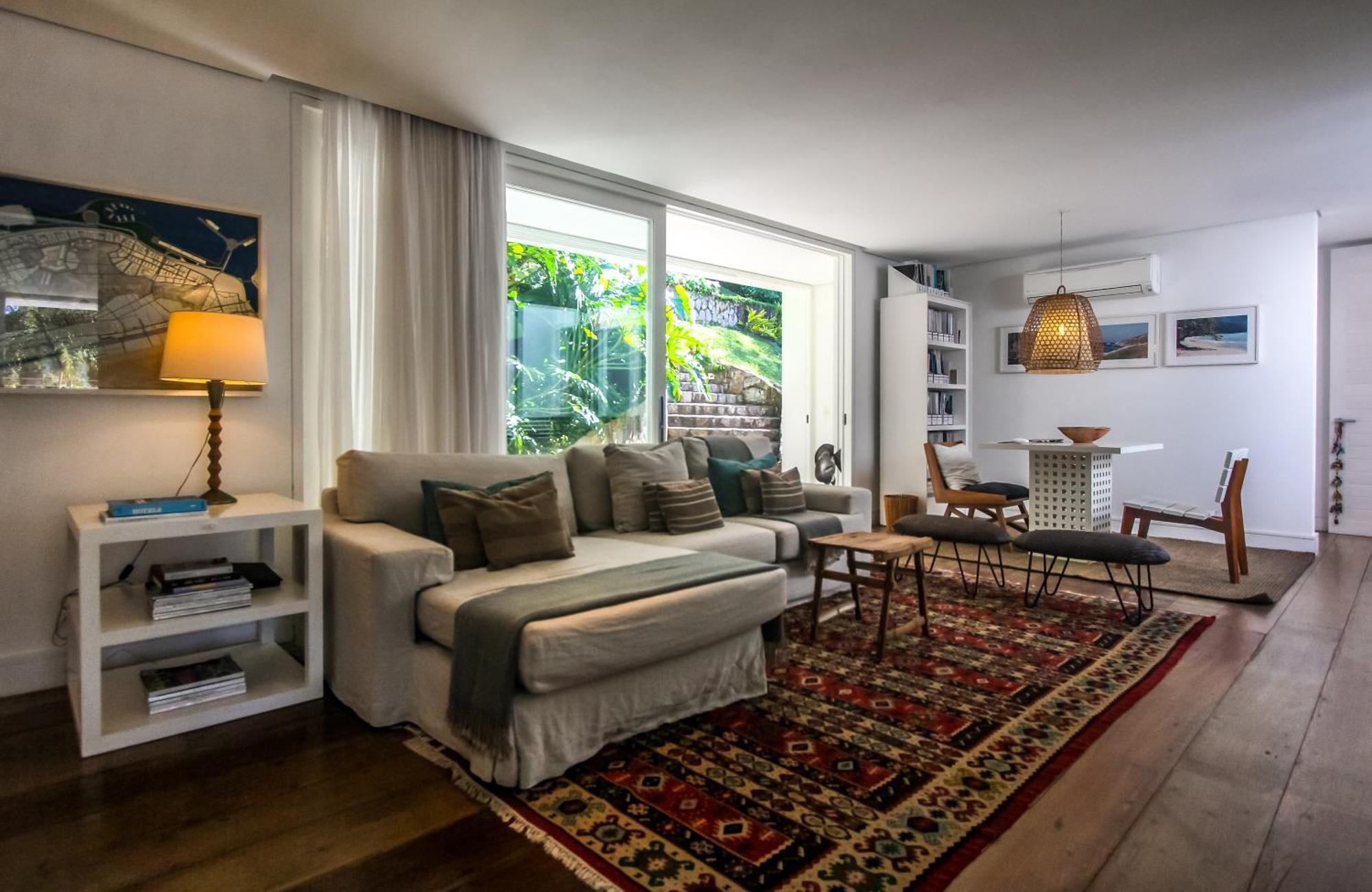 Tropical Contemporary Suites Парати Экстерьер фото