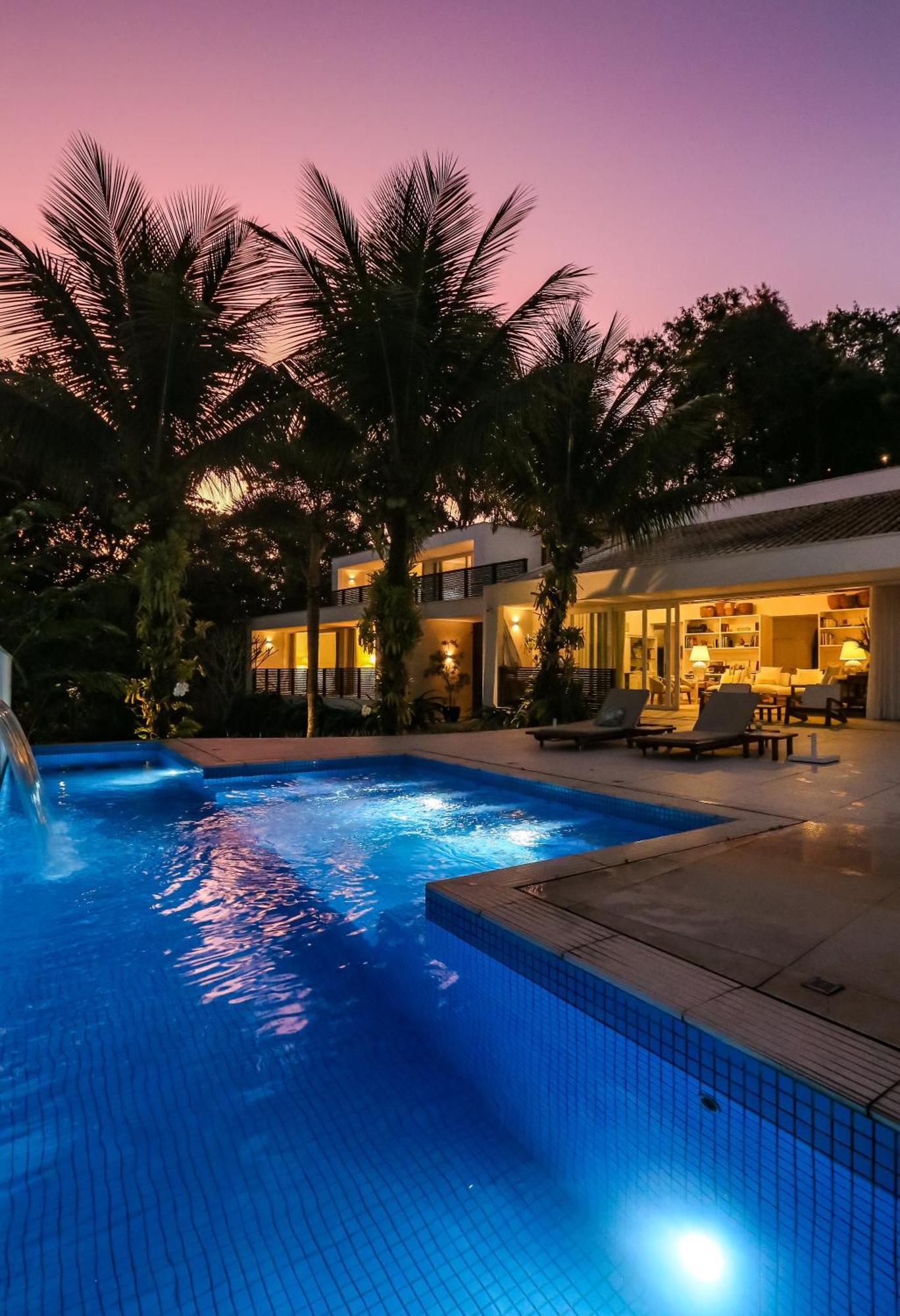 Tropical Contemporary Suites Парати Экстерьер фото