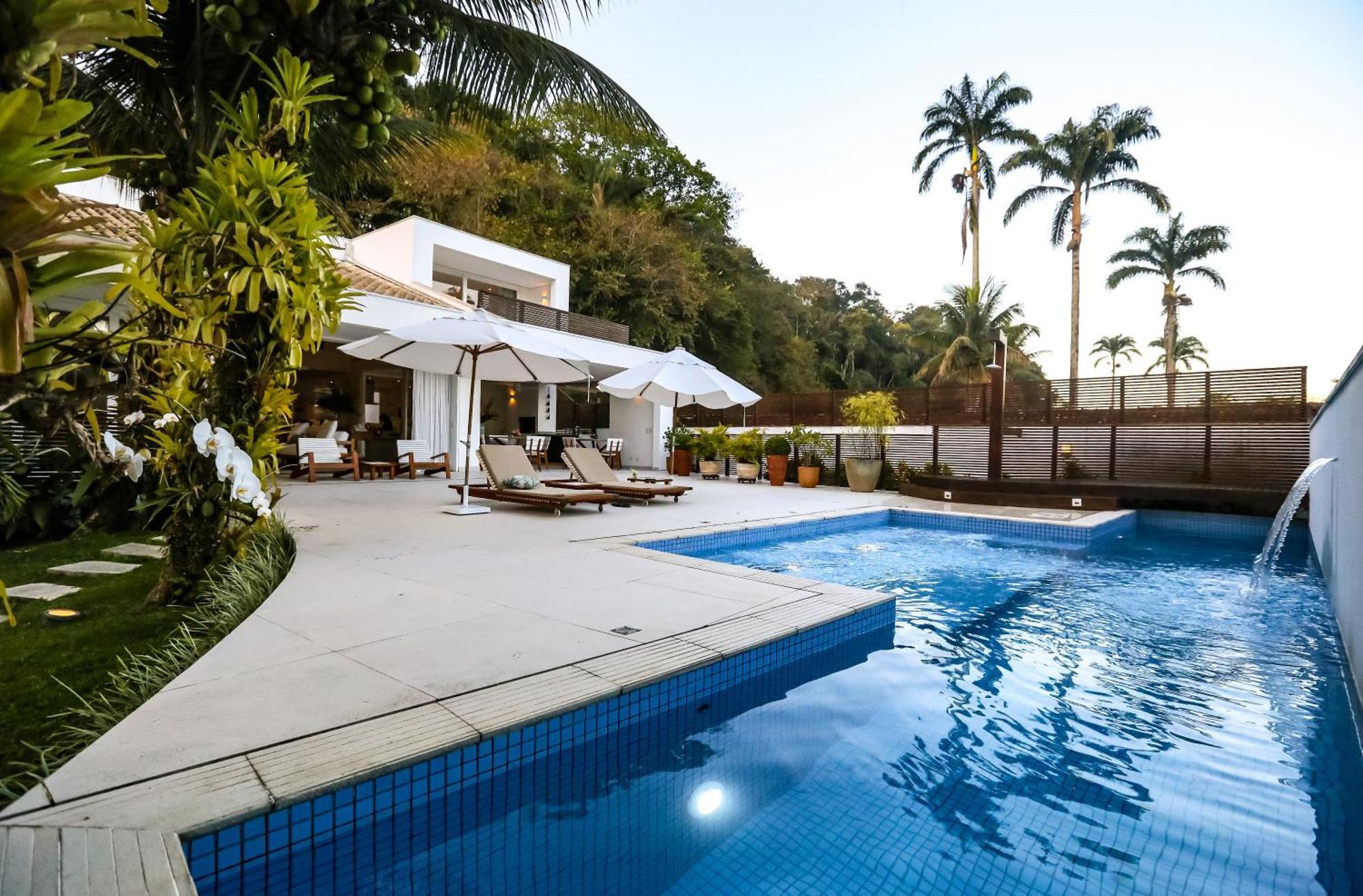 Tropical Contemporary Suites Парати Экстерьер фото