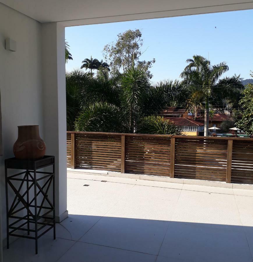 Tropical Contemporary Suites Парати Экстерьер фото
