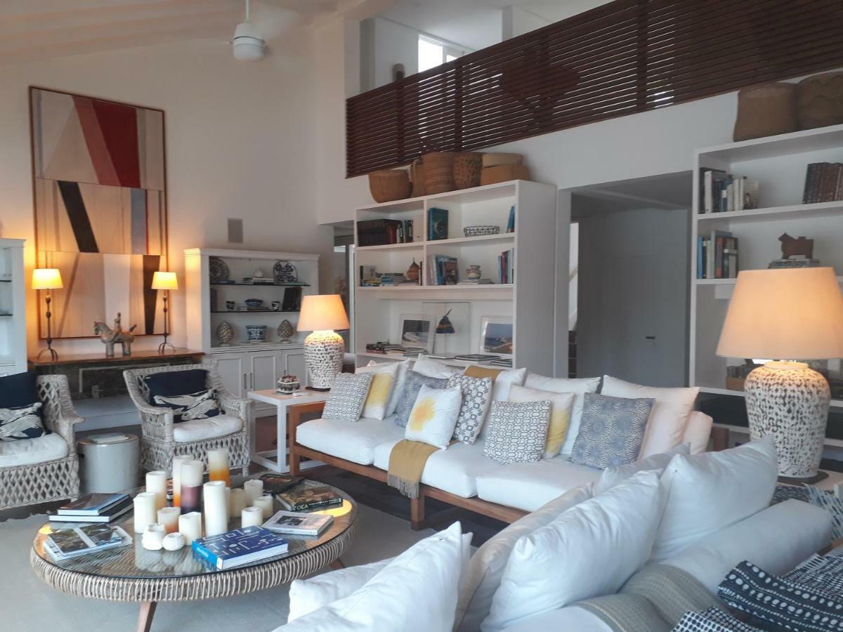Tropical Contemporary Suites Парати Экстерьер фото